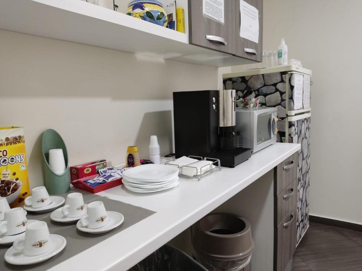 Bed & Breakfast Civico 83 *